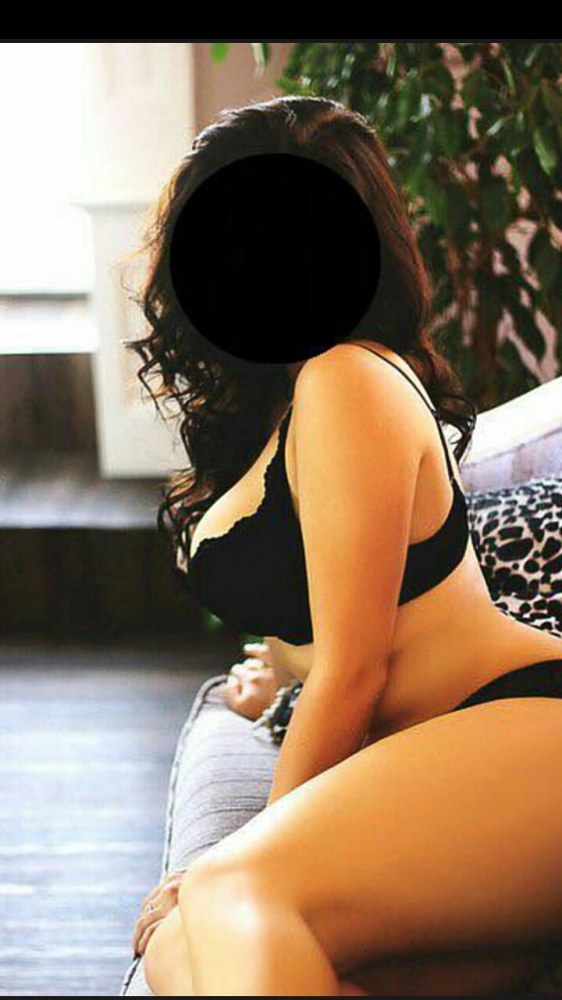 снять проститутку у метро Площадь Ильича